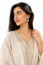 Bridal jewellery set with heart pearl pendant and matching earrings