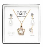Floral Pearl Jewellery Set with elegant flower pendant and pearl earrings